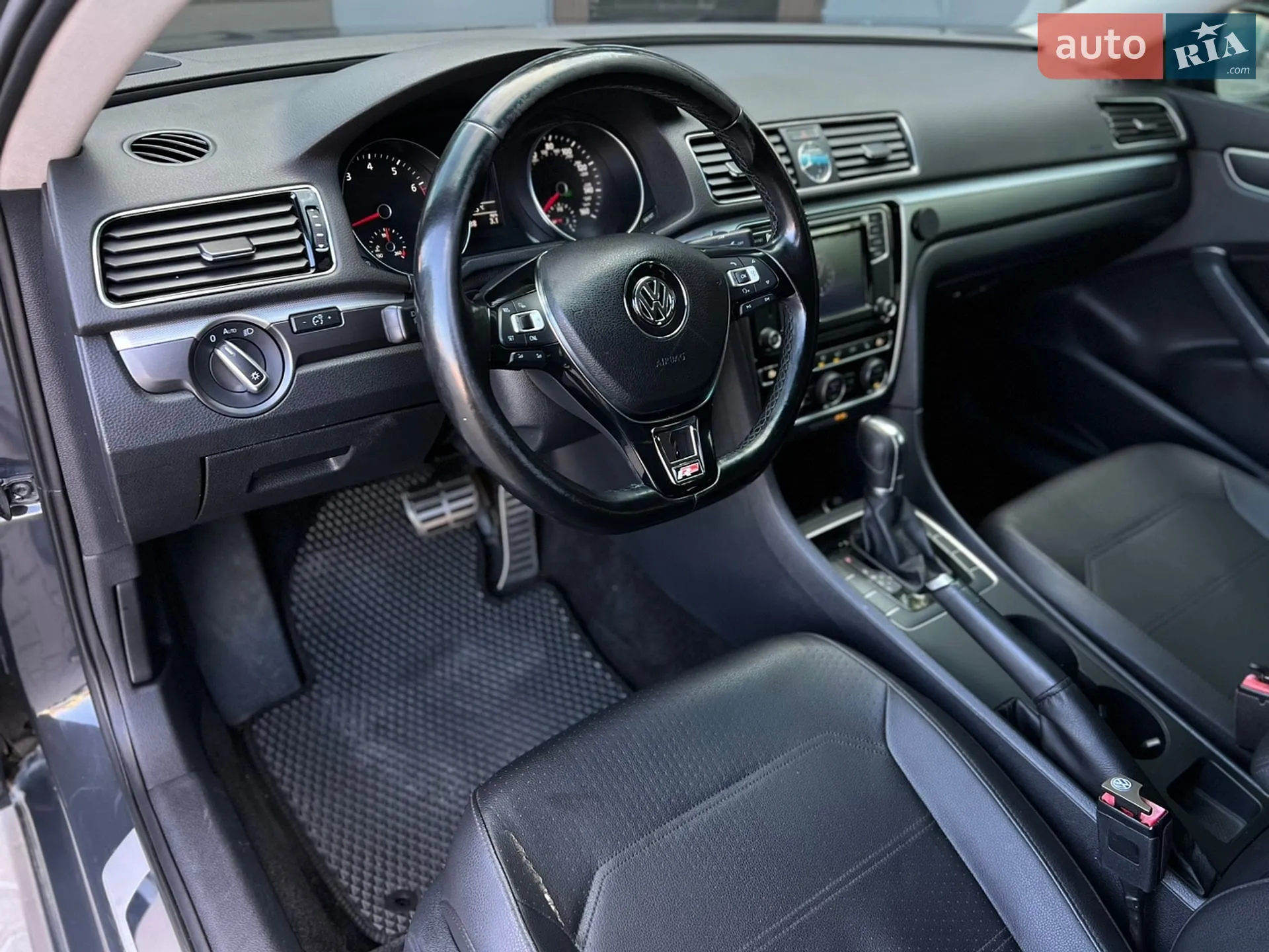 2017 Volkswagen Passat - мініатюра 25