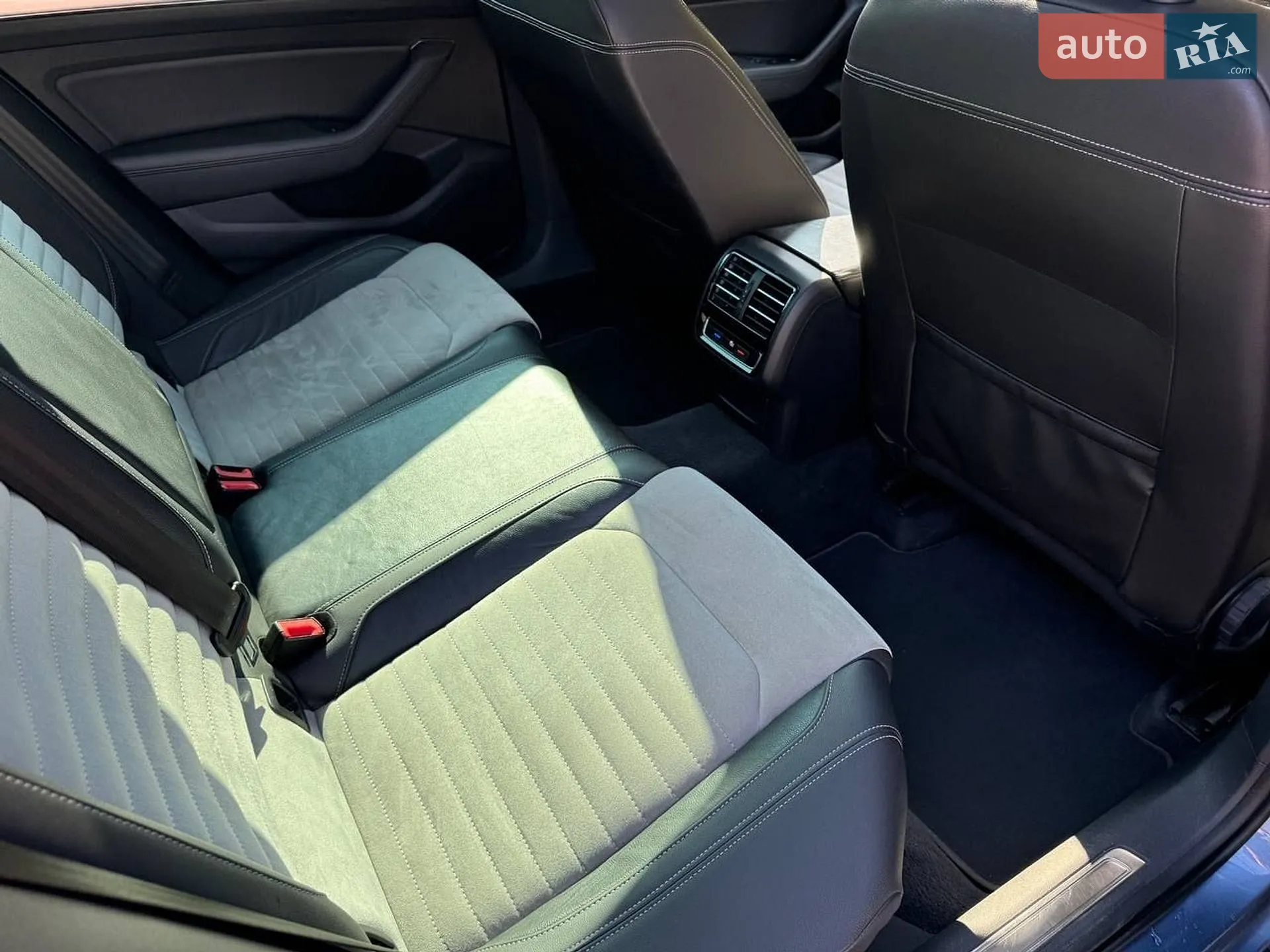 2014 Volkswagen Passat - мініатюра 17