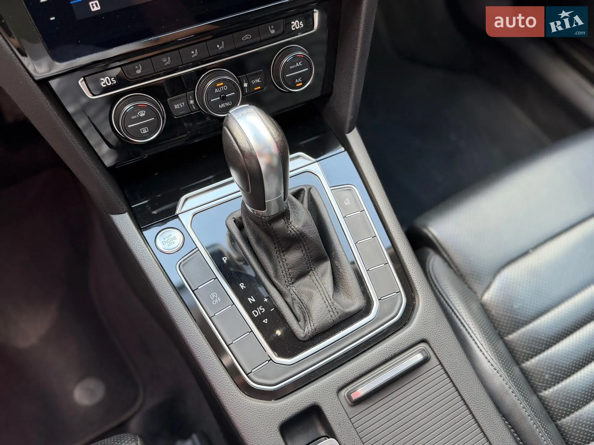 2019 Volkswagen Passat - мініатюра 18
