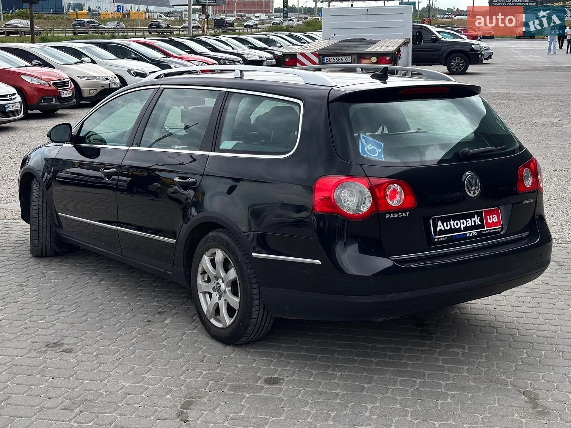 2010 Volkswagen Passat - мініатюра 4