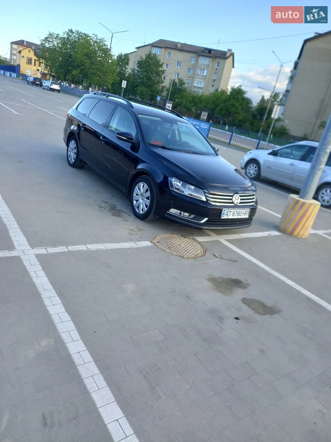 2011 Volkswagen Passat - мініатюра 2