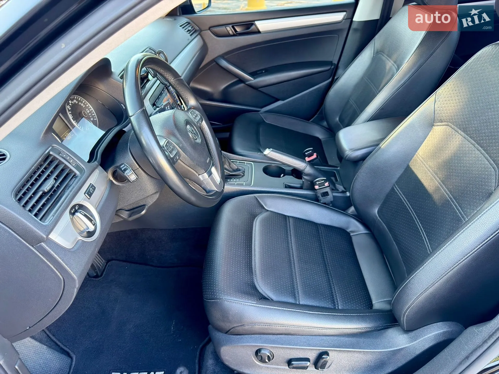 2013 Volkswagen Passat - мініатюра 25