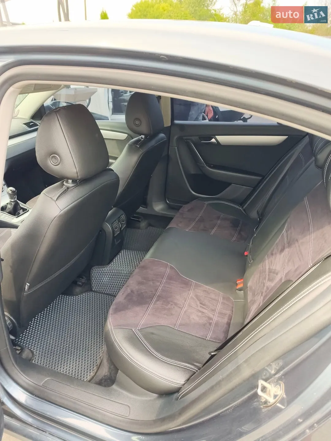 2011 Volkswagen Passat - мініатюра 12