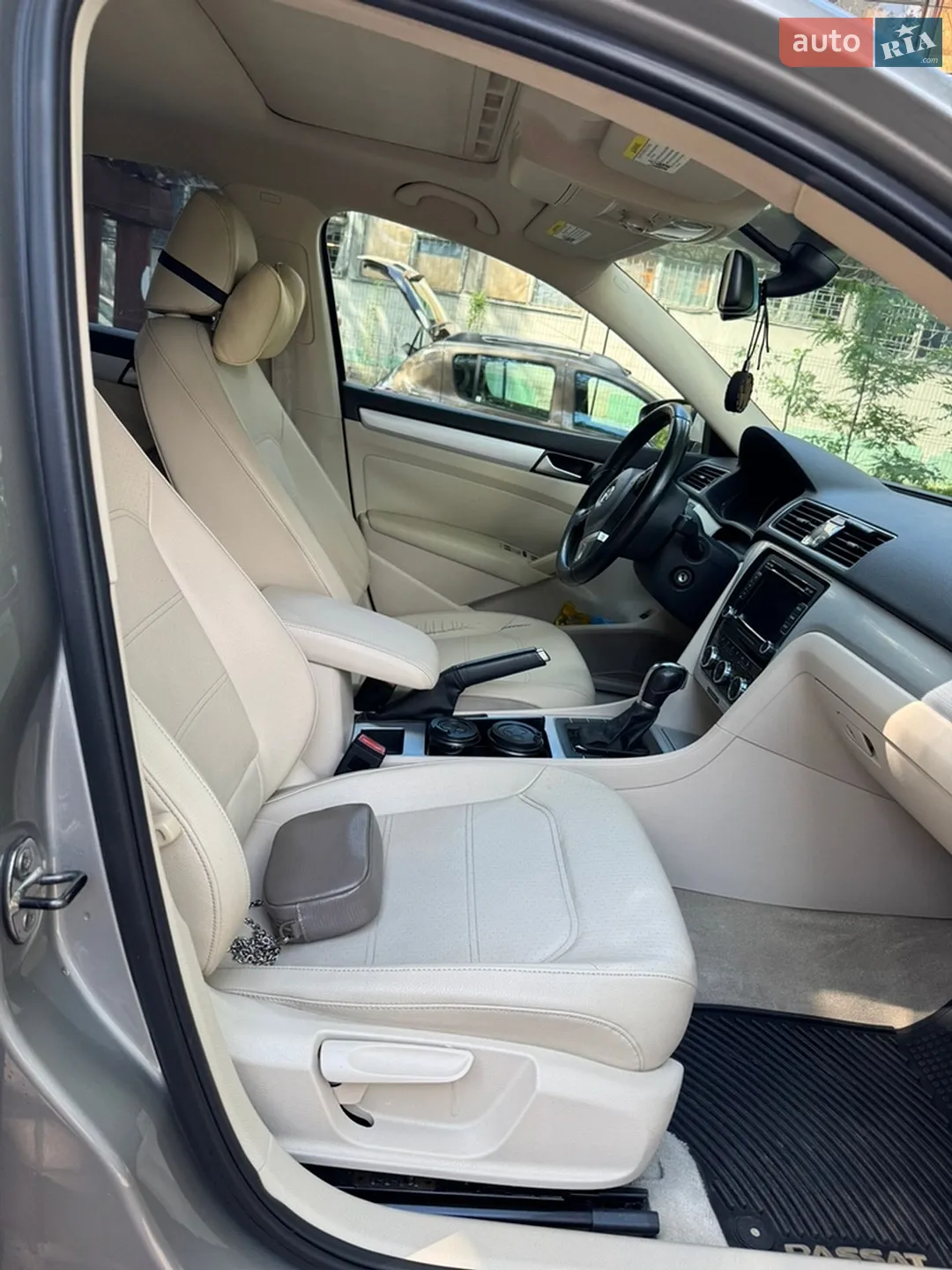 2012 Volkswagen Passat - мініатюра 14
