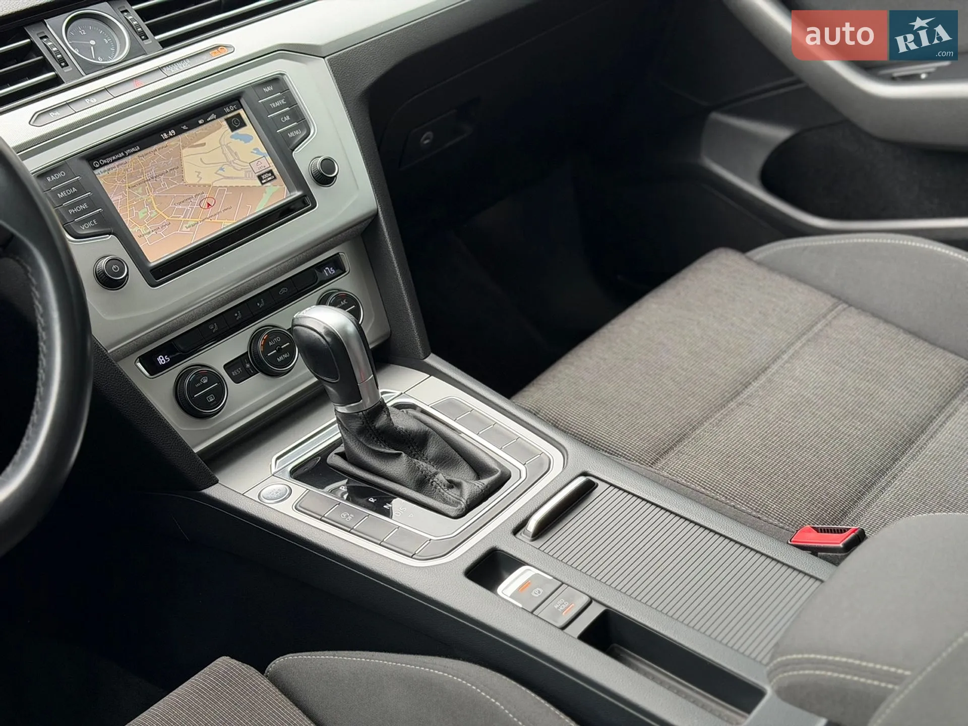 2015 Volkswagen Passat - мініатюра 28