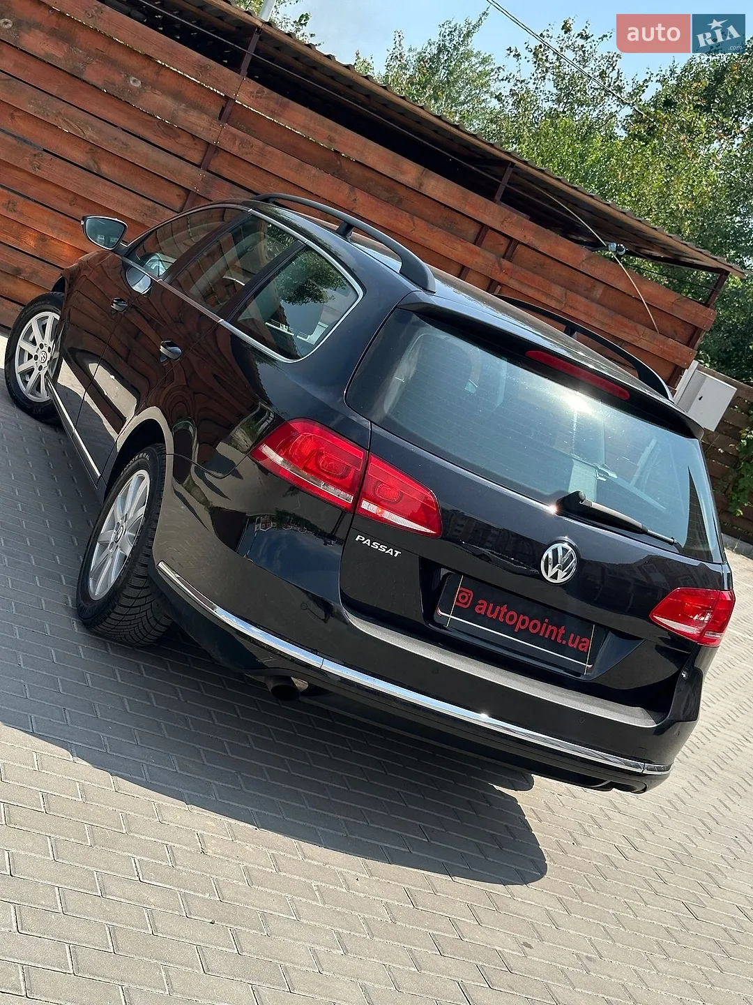 2010 Volkswagen Passat - мініатюра 9