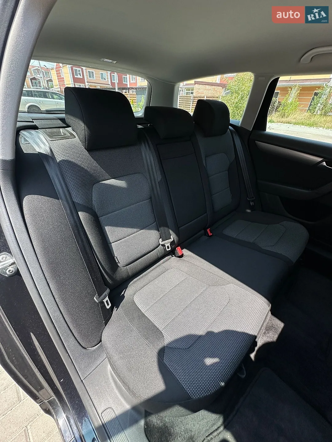2010 Volkswagen Passat - мініатюра 17