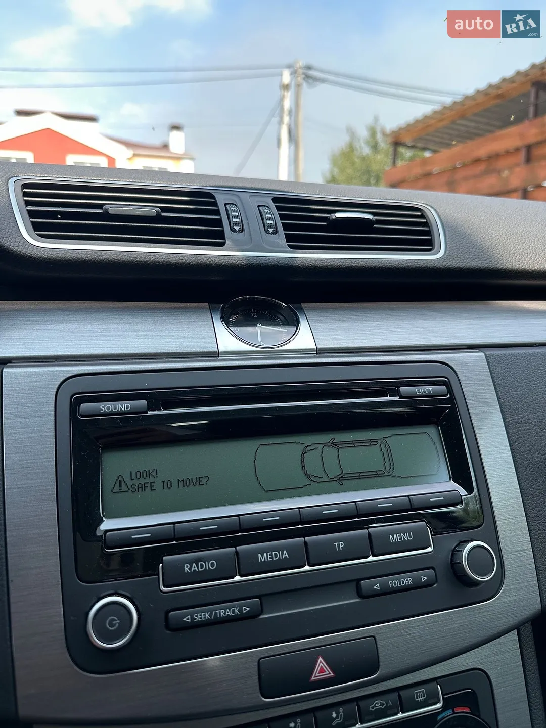 2010 Volkswagen Passat - мініатюра 40