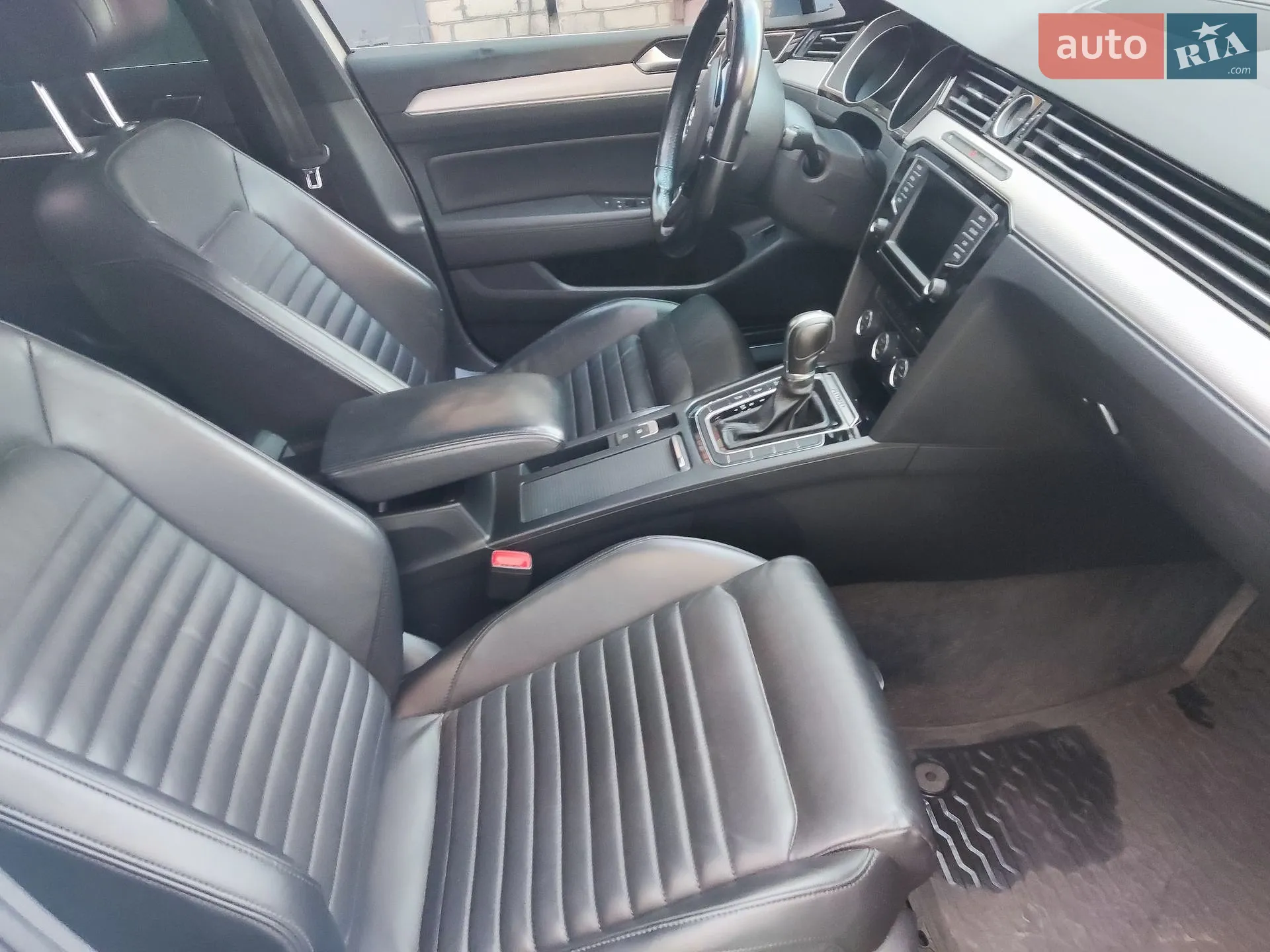 2016 Volkswagen Passat - мініатюра 2