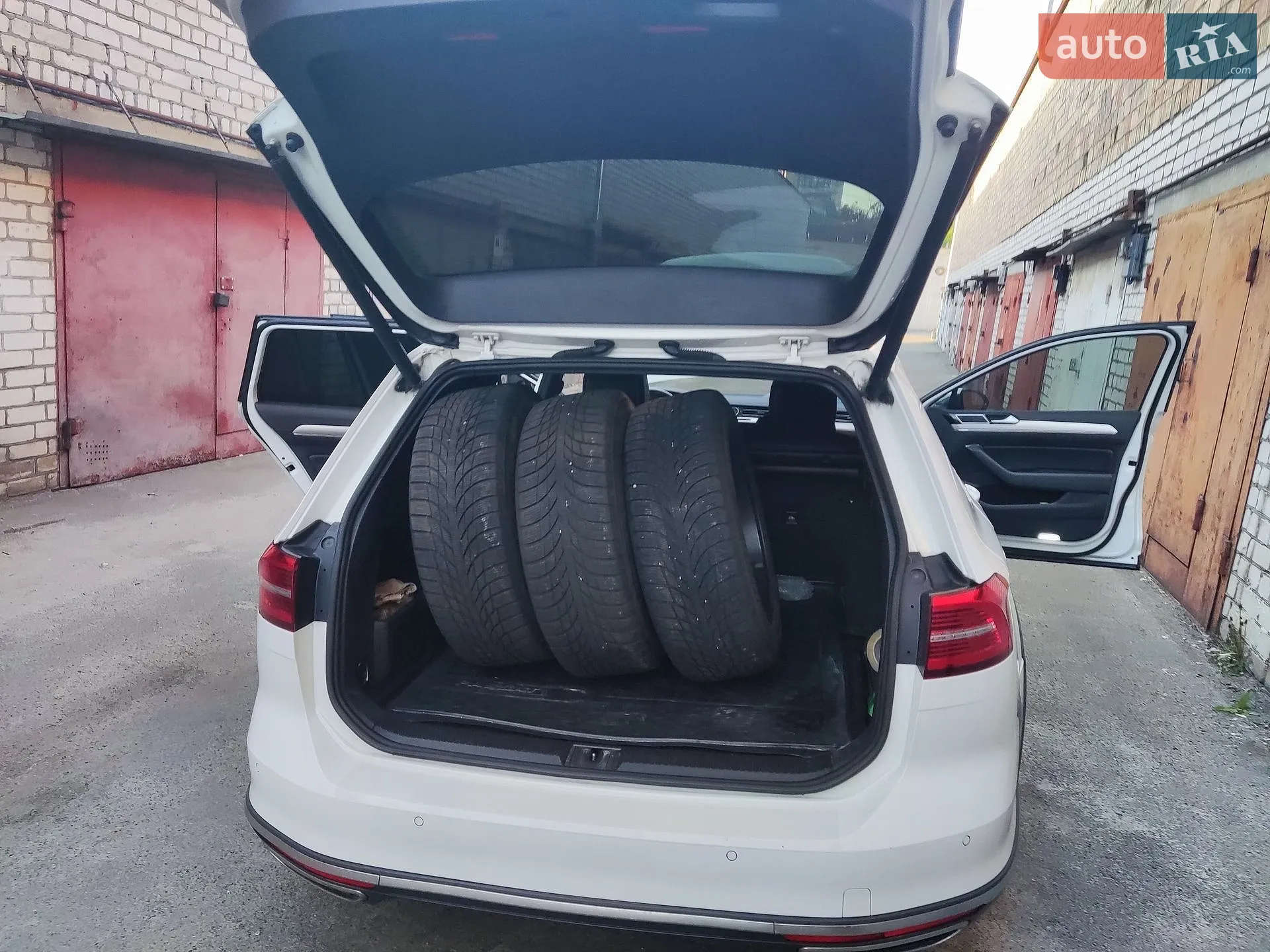 2016 Volkswagen Passat - мініатюра 5