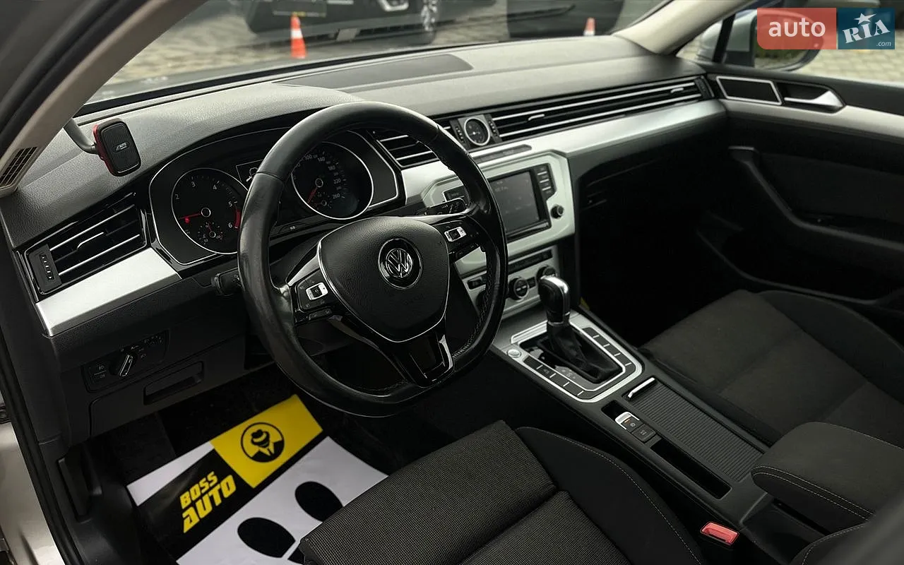 2015 Volkswagen Passat - мініатюра 12