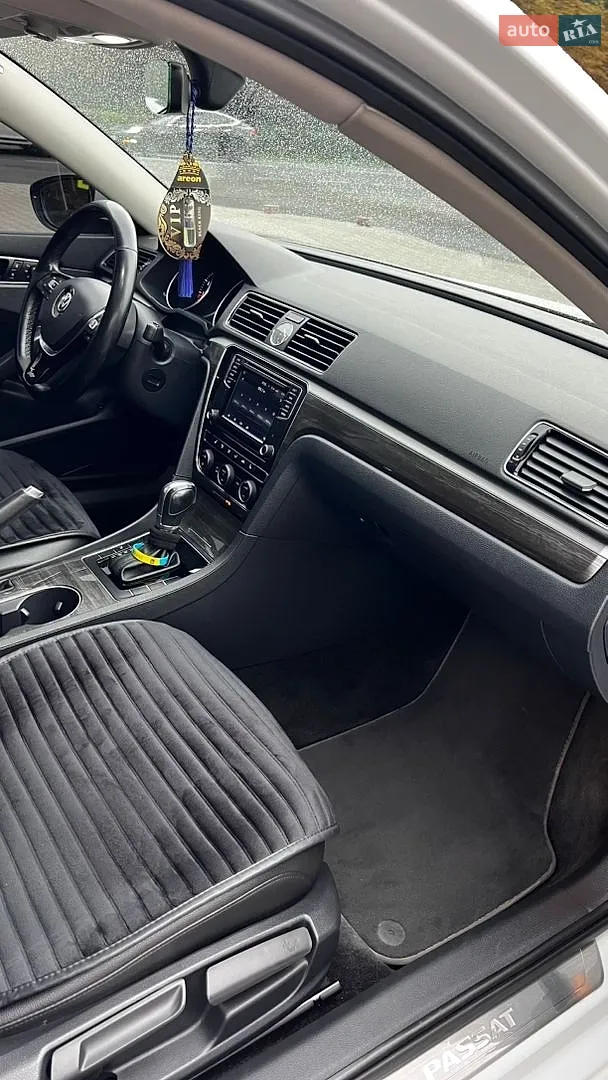 2016 Volkswagen Passat - мініатюра 43