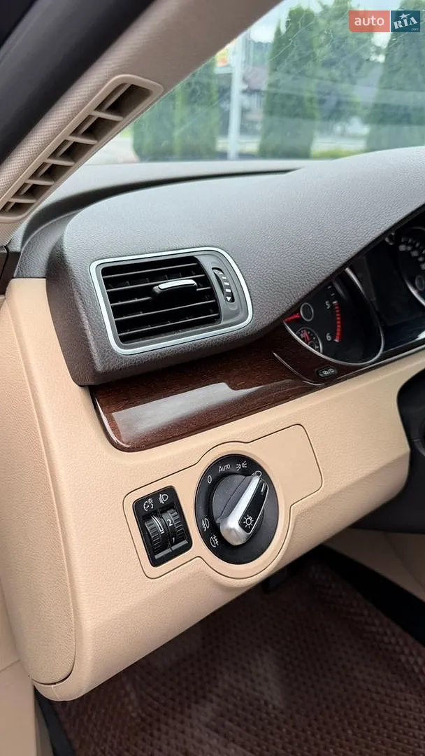 2012 Volkswagen Passat - мініатюра 22