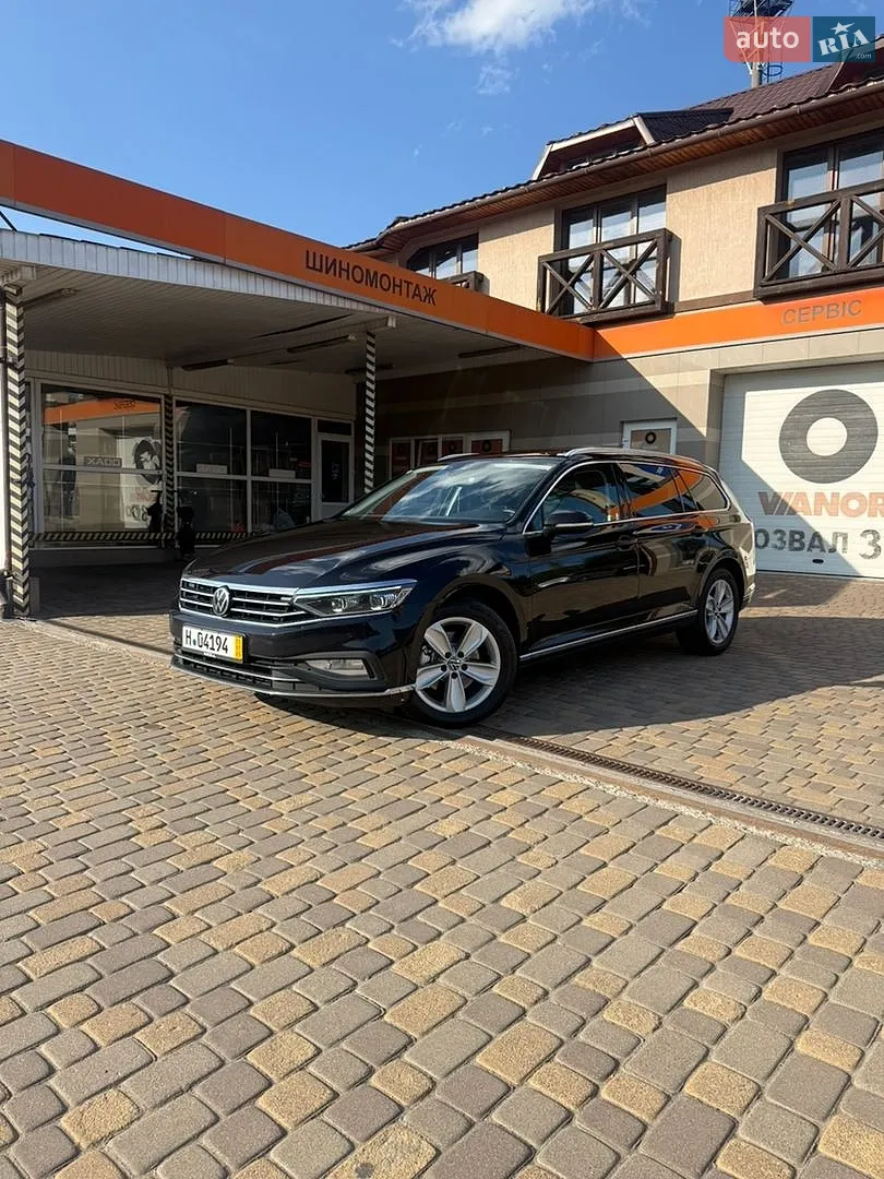 2022 Volkswagen Passat - фото 1