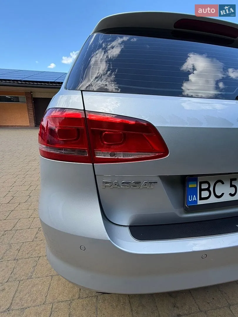 2011 Volkswagen Passat - мініатюра 17