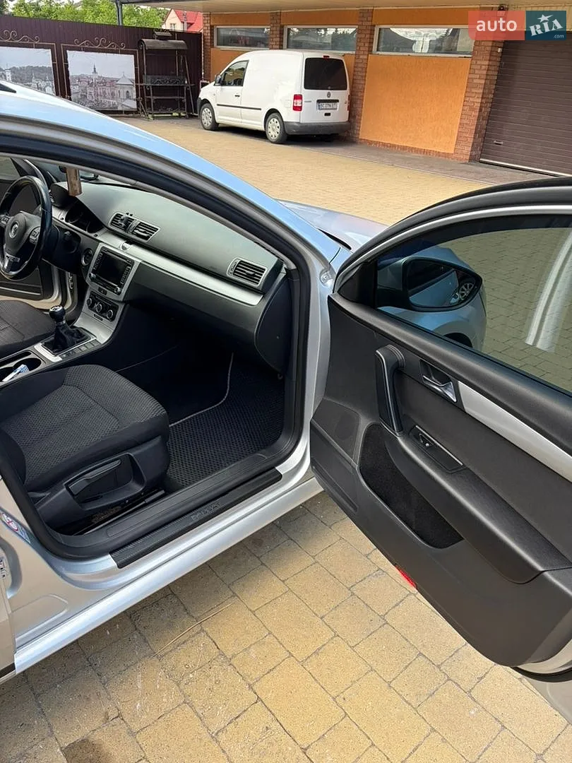2011 Volkswagen Passat - мініатюра 23