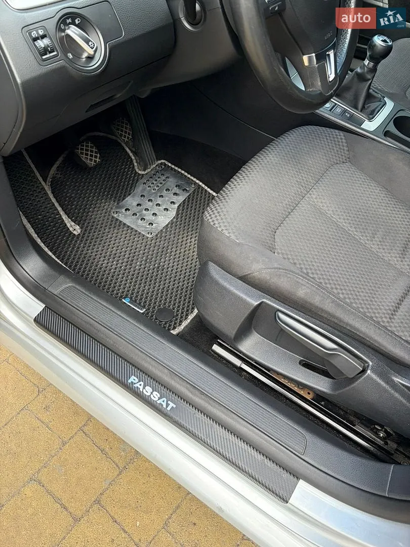 2011 Volkswagen Passat - мініатюра 31