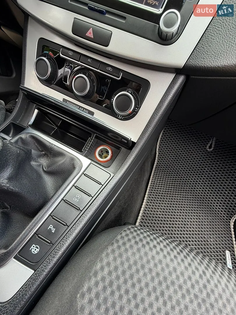 2011 Volkswagen Passat - мініатюра 51