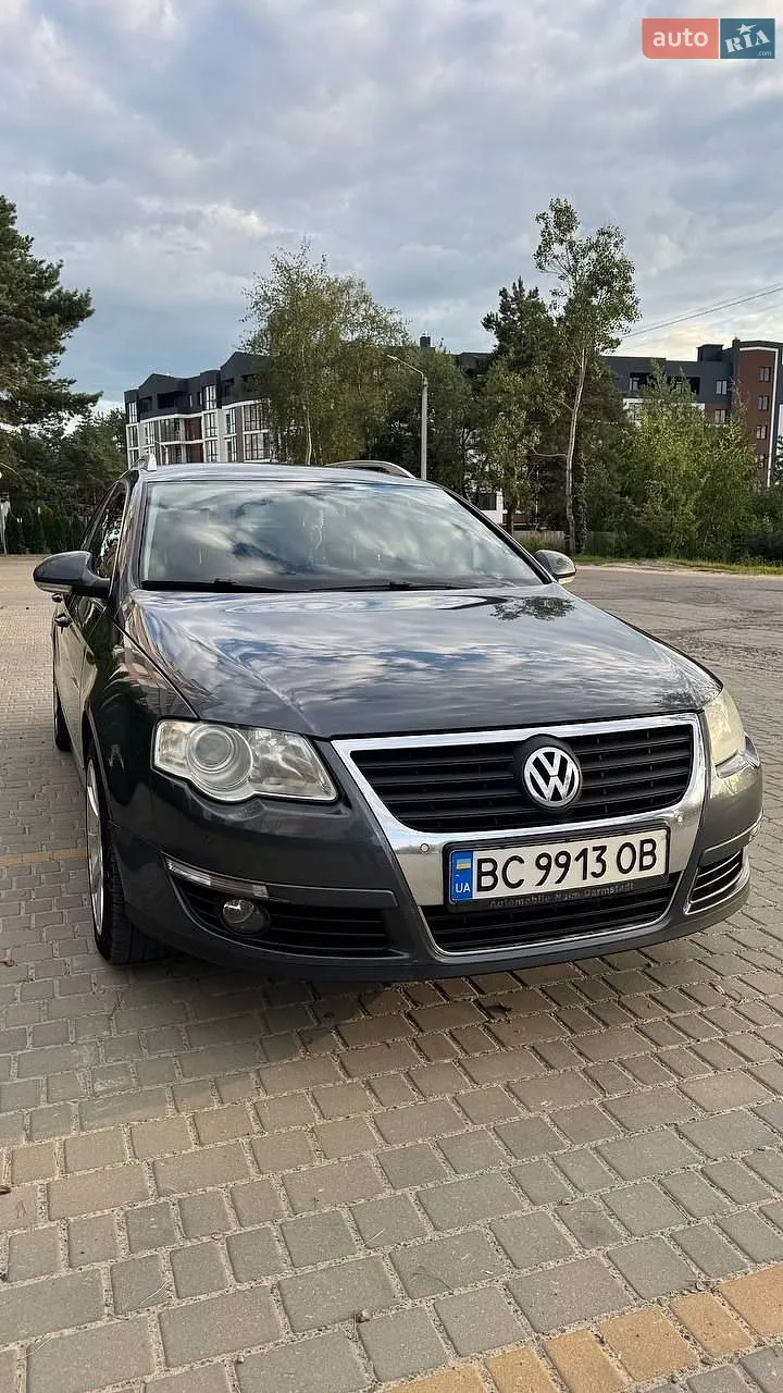 2010 Volkswagen Passat - мініатюра 21