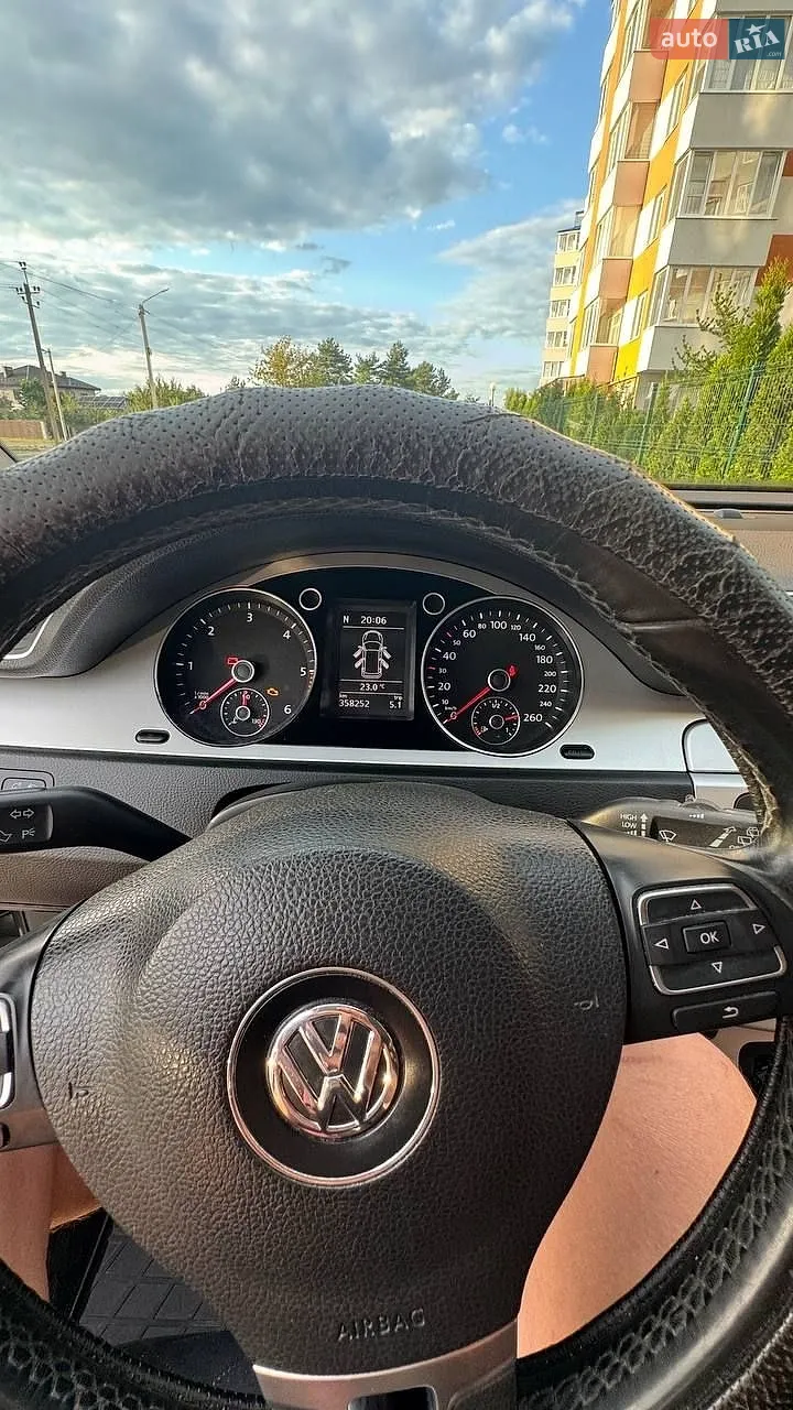 2010 Volkswagen Passat - мініатюра 28
