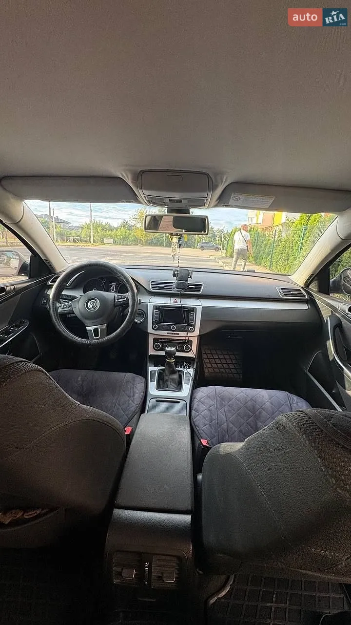 2010 Volkswagen Passat - мініатюра 35