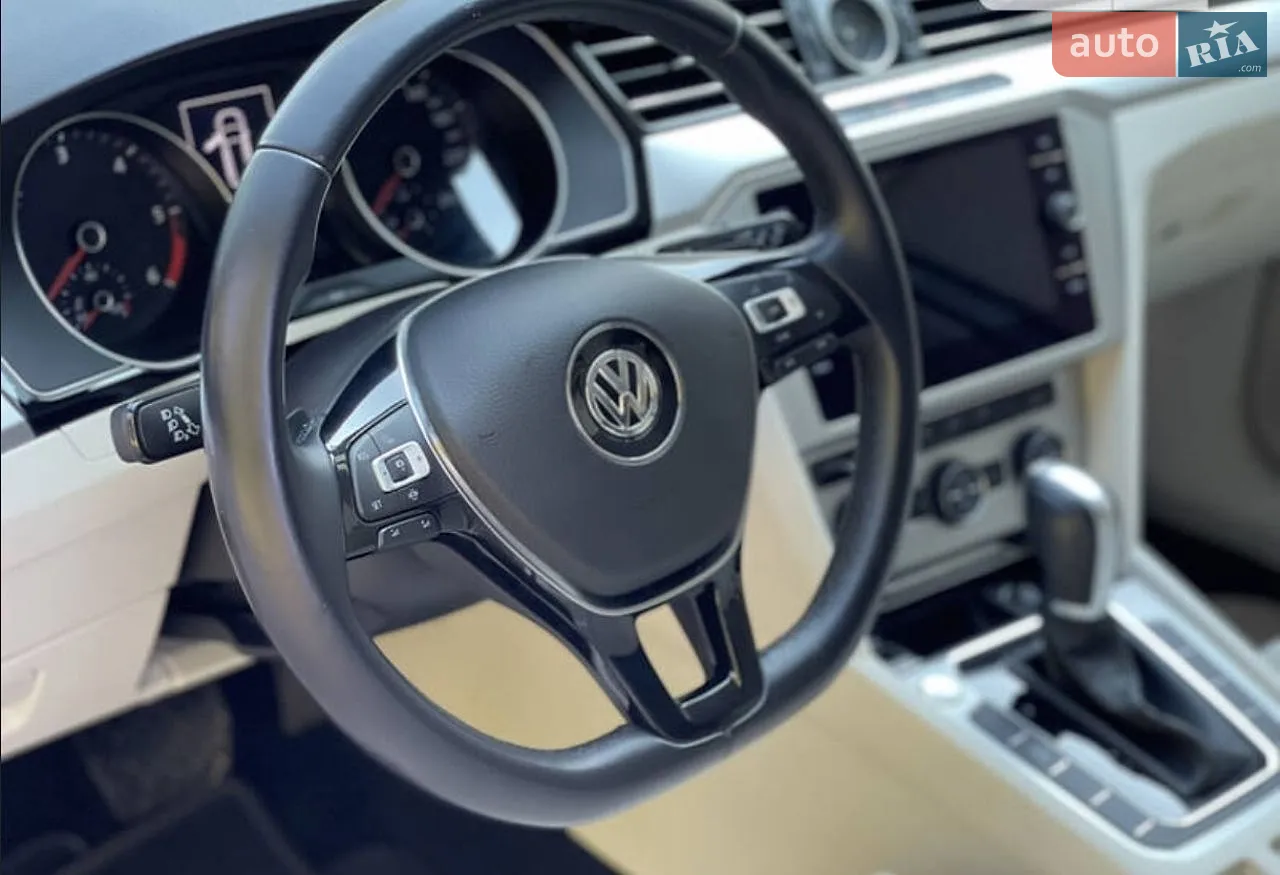 2019 Volkswagen Passat - мініатюра 26