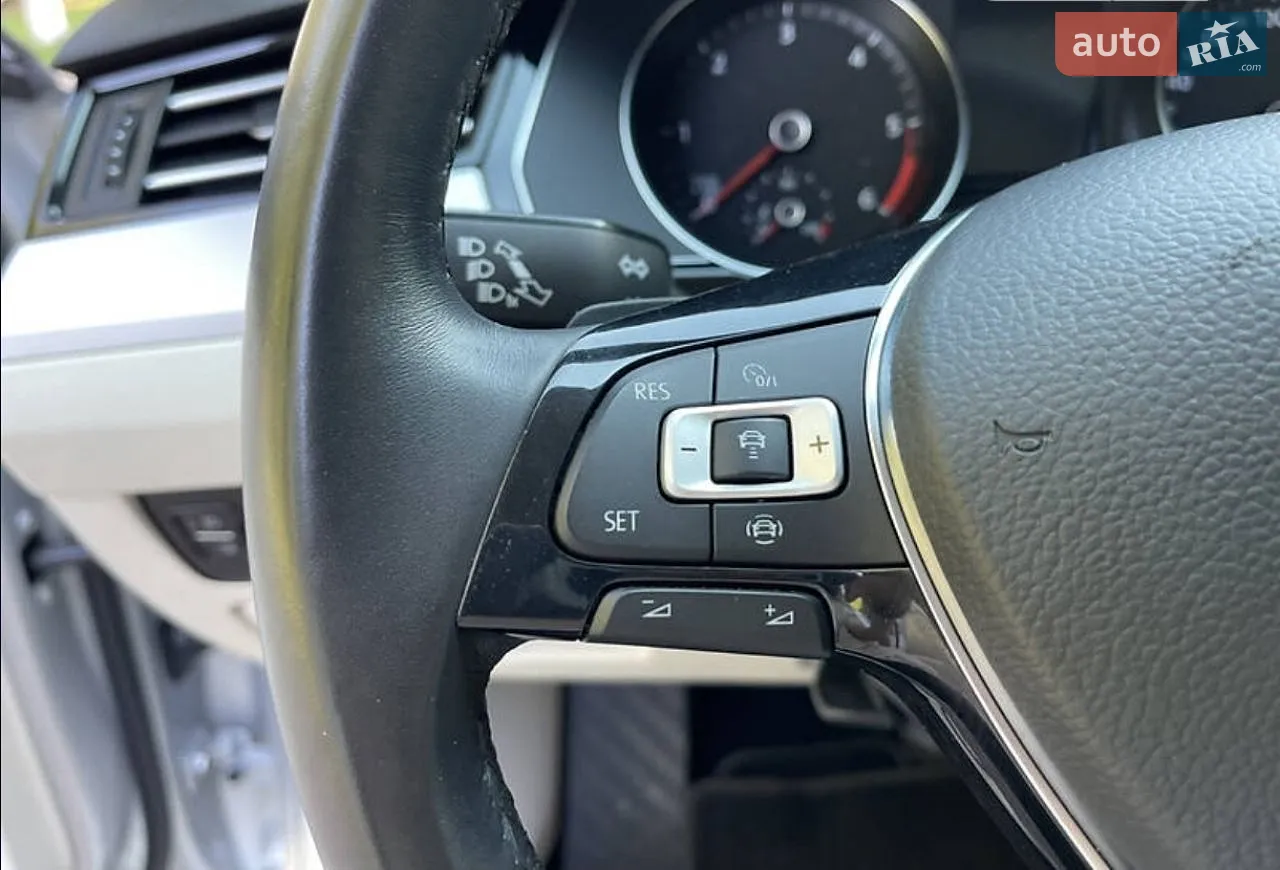 2019 Volkswagen Passat - мініатюра 9