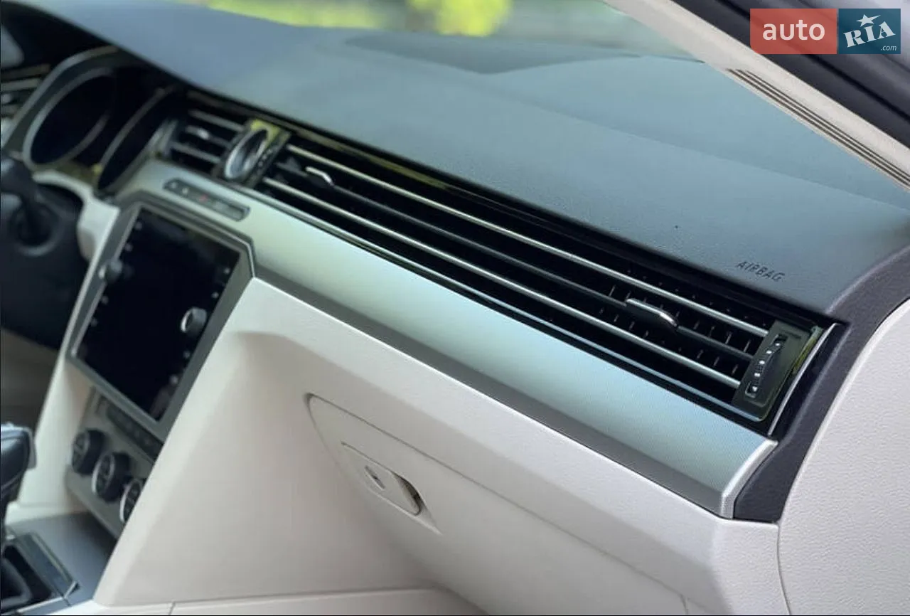 2019 Volkswagen Passat - мініатюра 11