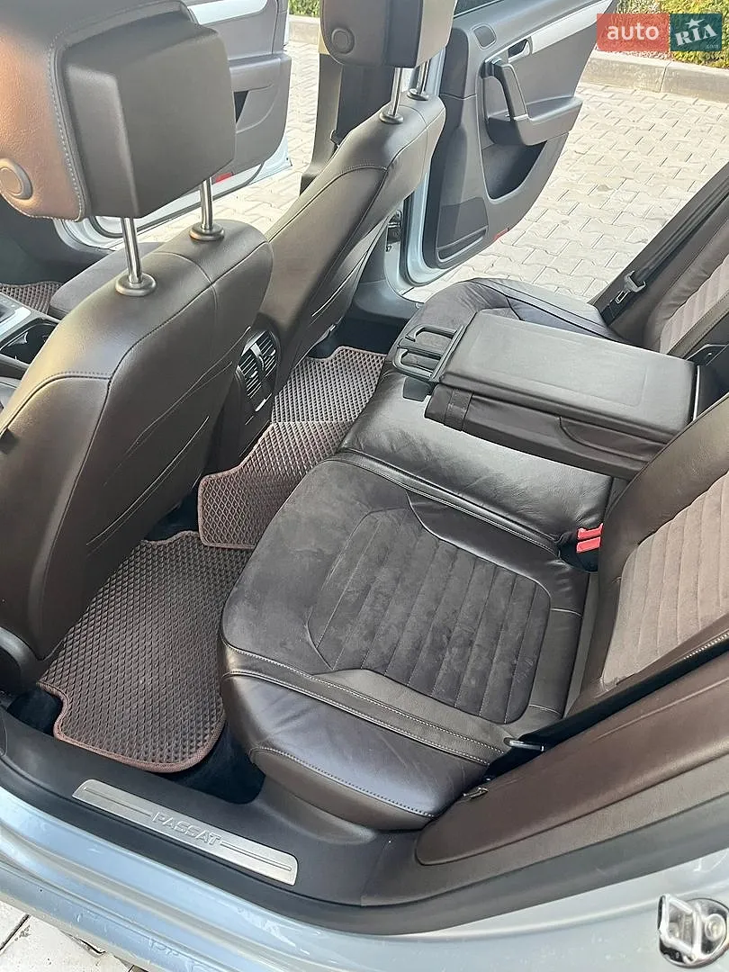 2011 Volkswagen Passat - мініатюра 24