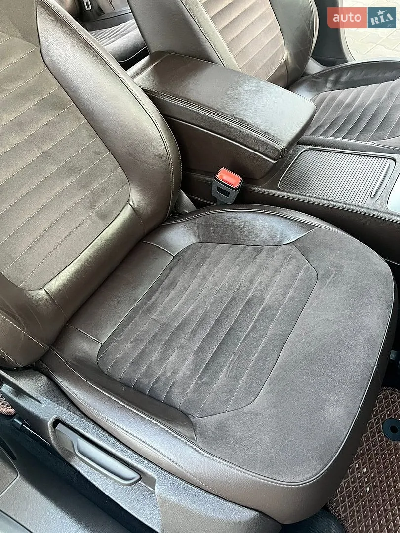 2011 Volkswagen Passat - мініатюра 26