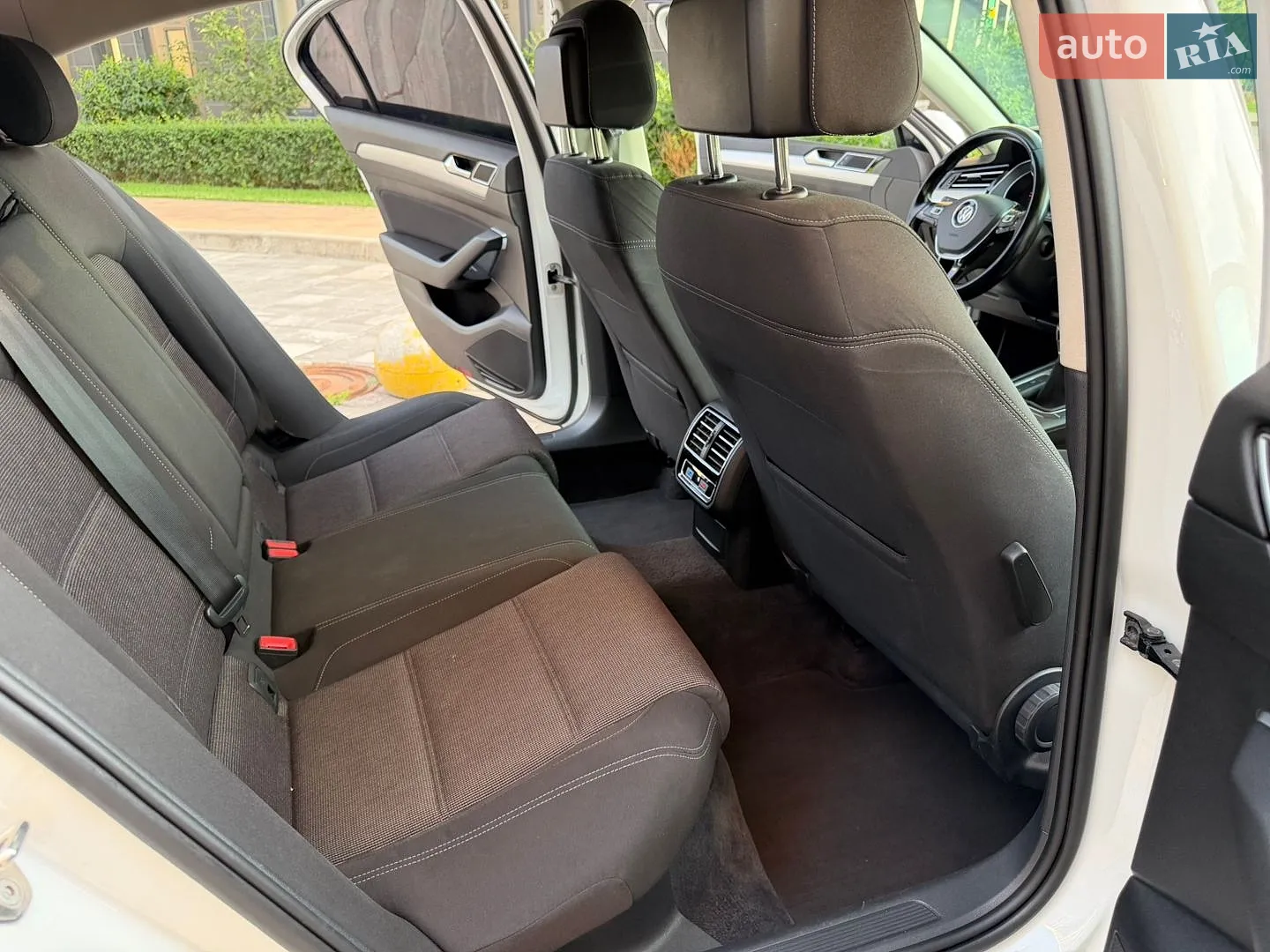 2015 Volkswagen Passat - мініатюра 26