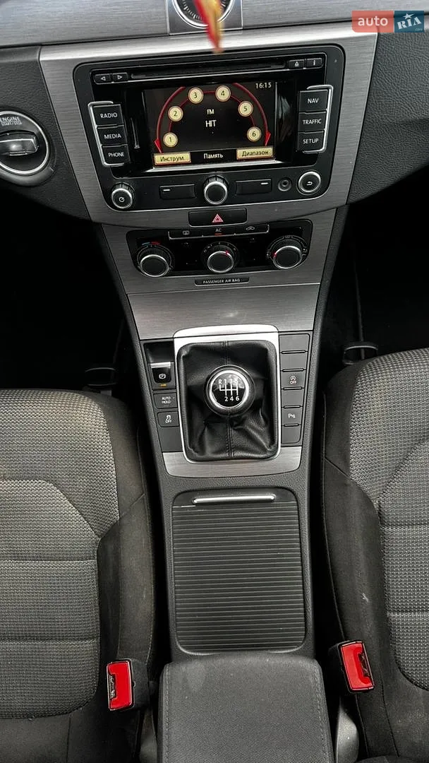 2012 Volkswagen Passat - мініатюра 15