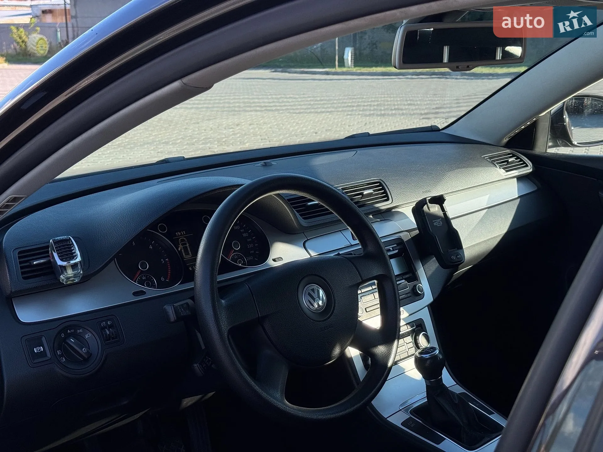 2010 Volkswagen Passat - мініатюра 6