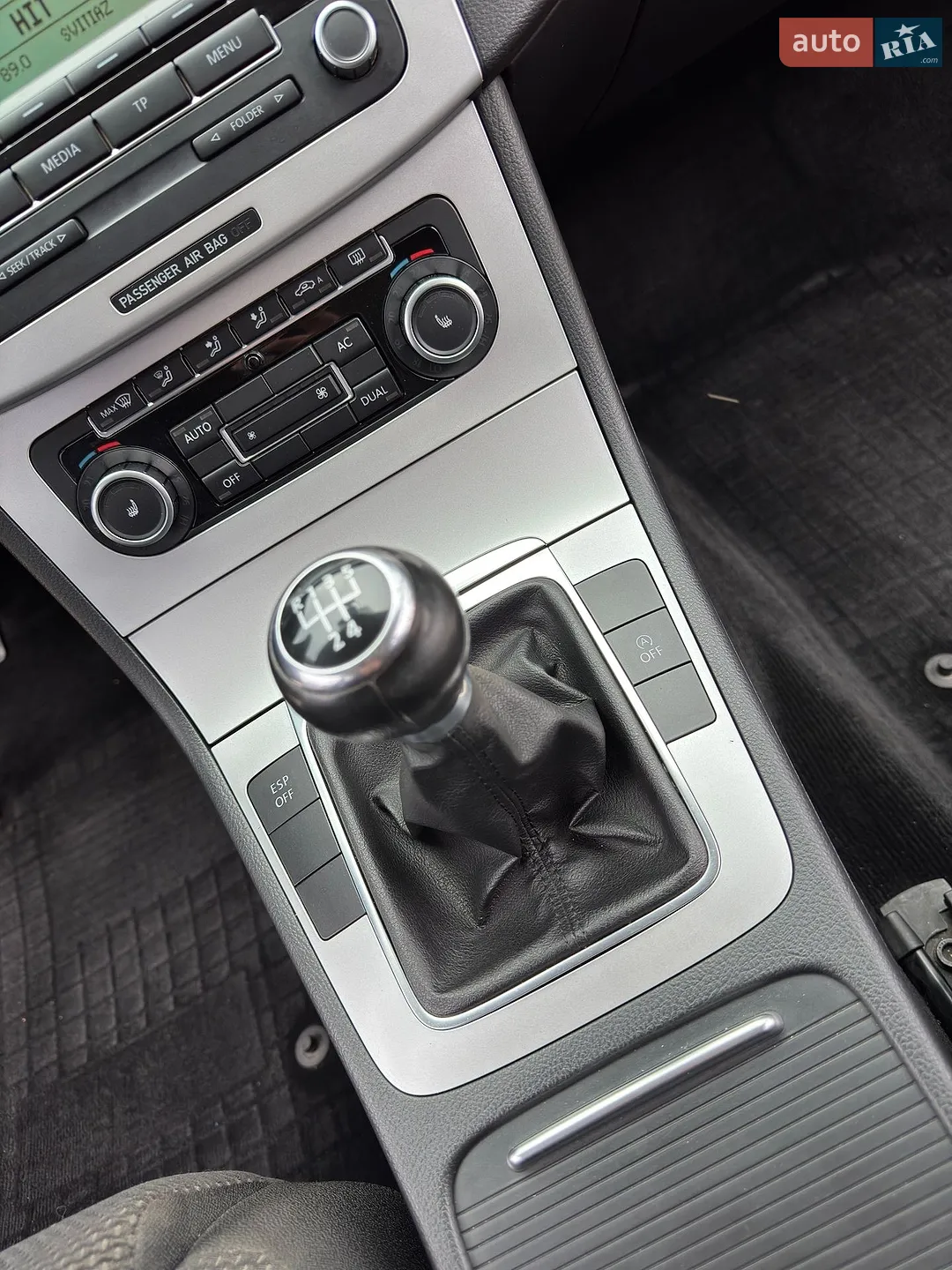 2010 Volkswagen Passat - мініатюра 9