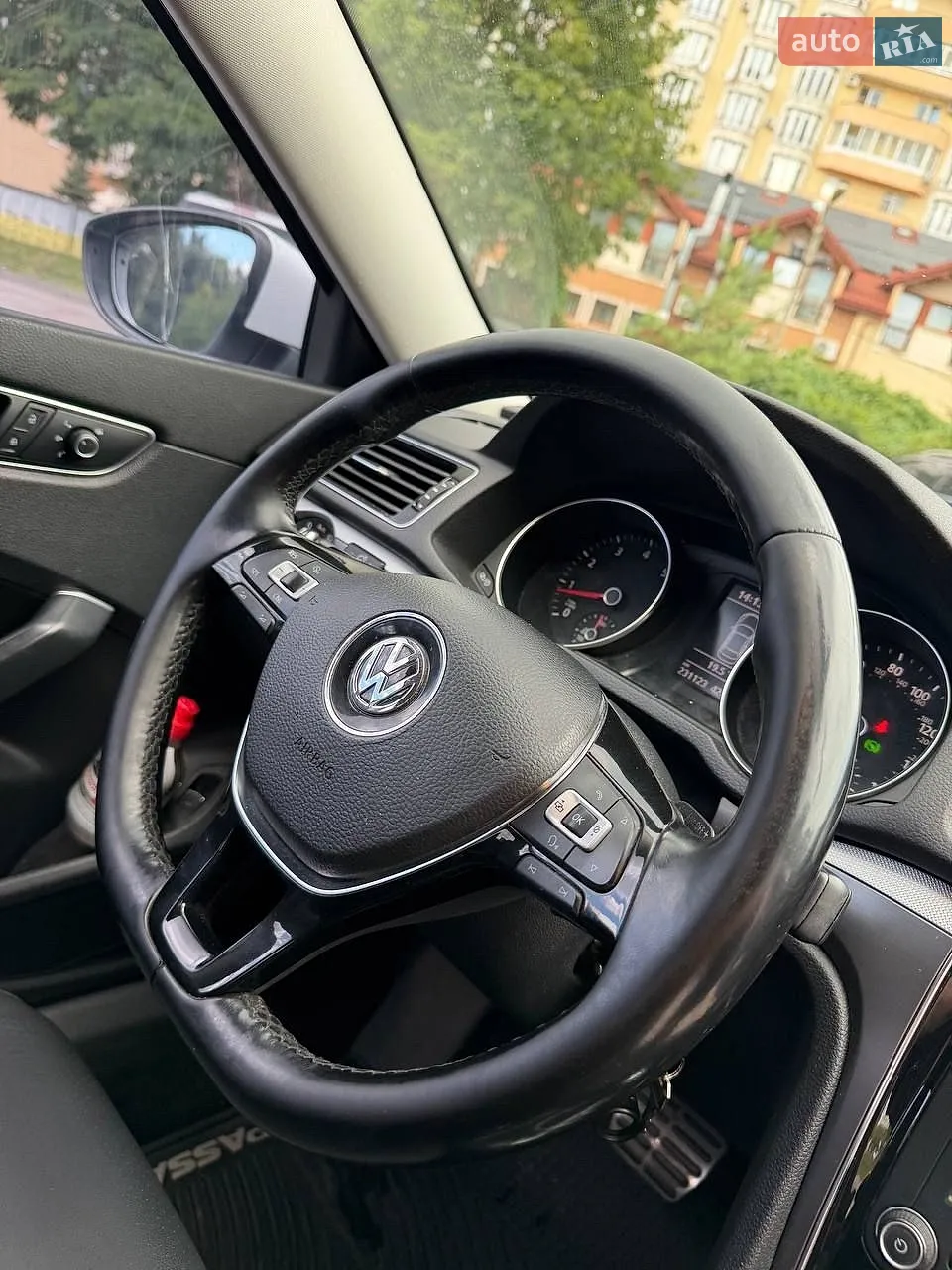2017 Volkswagen Passat - мініатюра 25