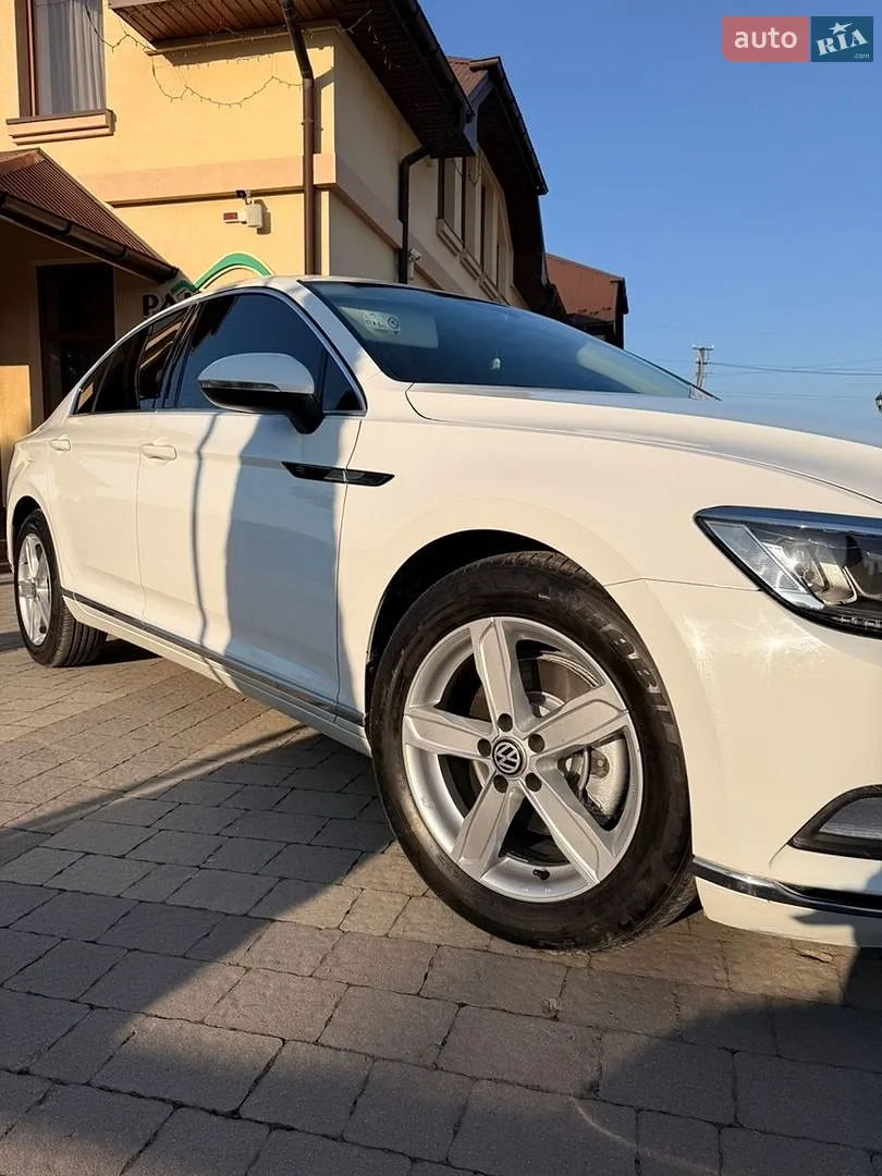 2016 Volkswagen Passat - мініатюра 16