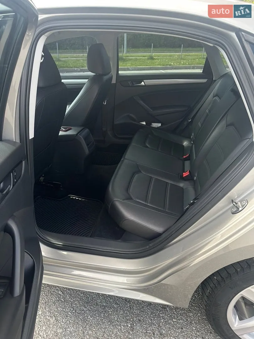 2014 Volkswagen Passat - мініатюра 23