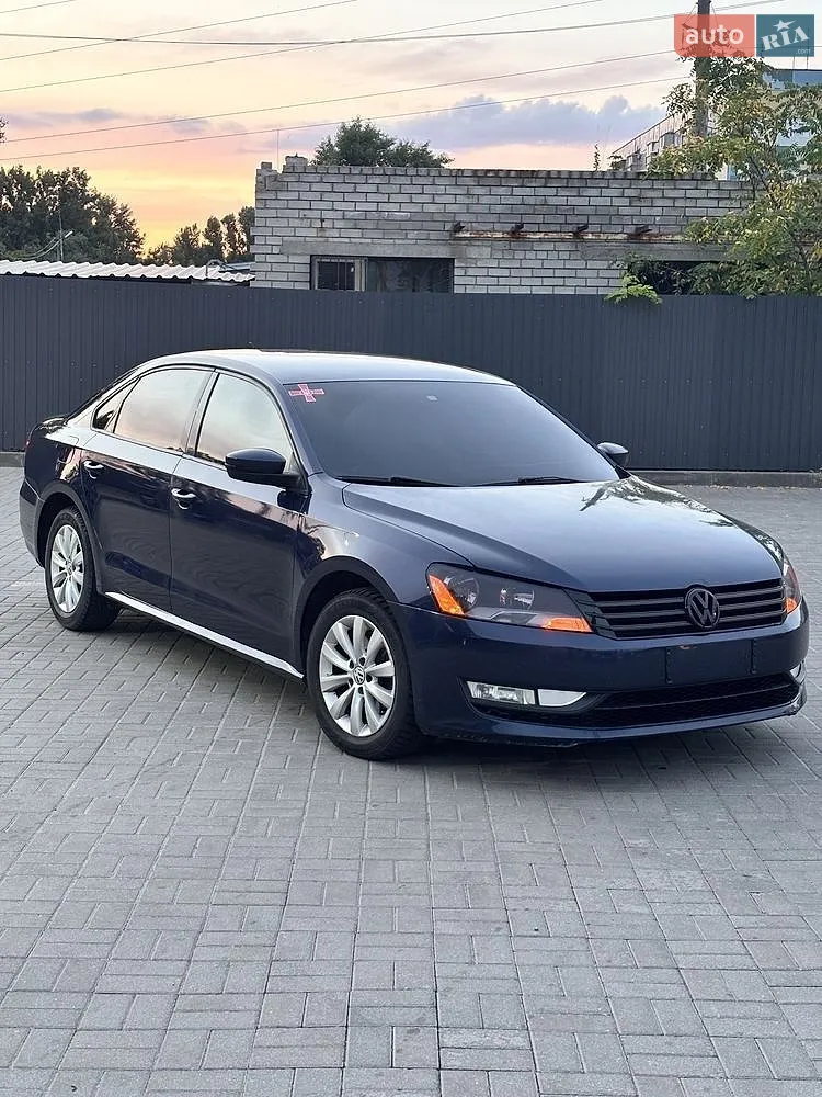 2013 Volkswagen Passat - фото 1