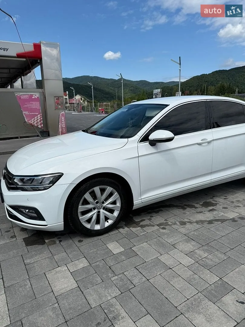 2019 Volkswagen Passat - мініатюра 12