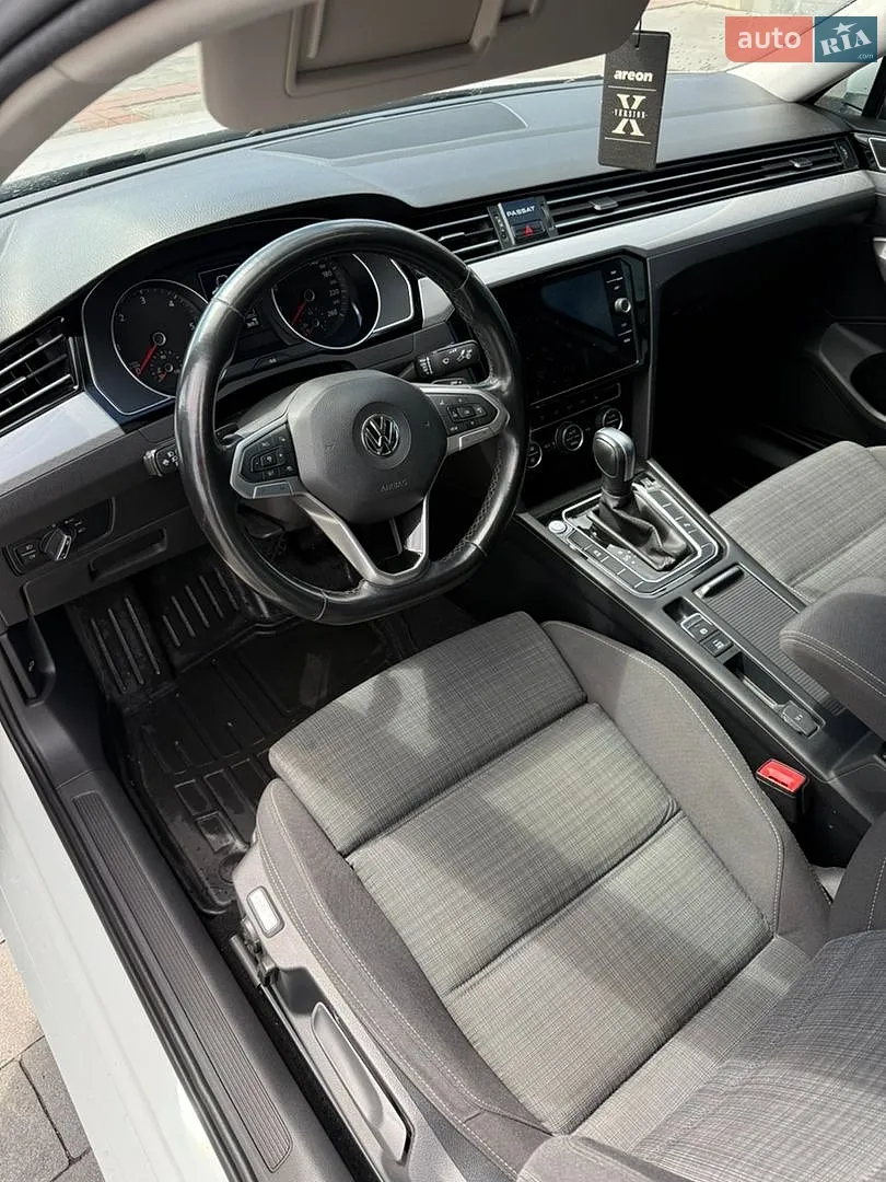 2019 Volkswagen Passat - мініатюра 17