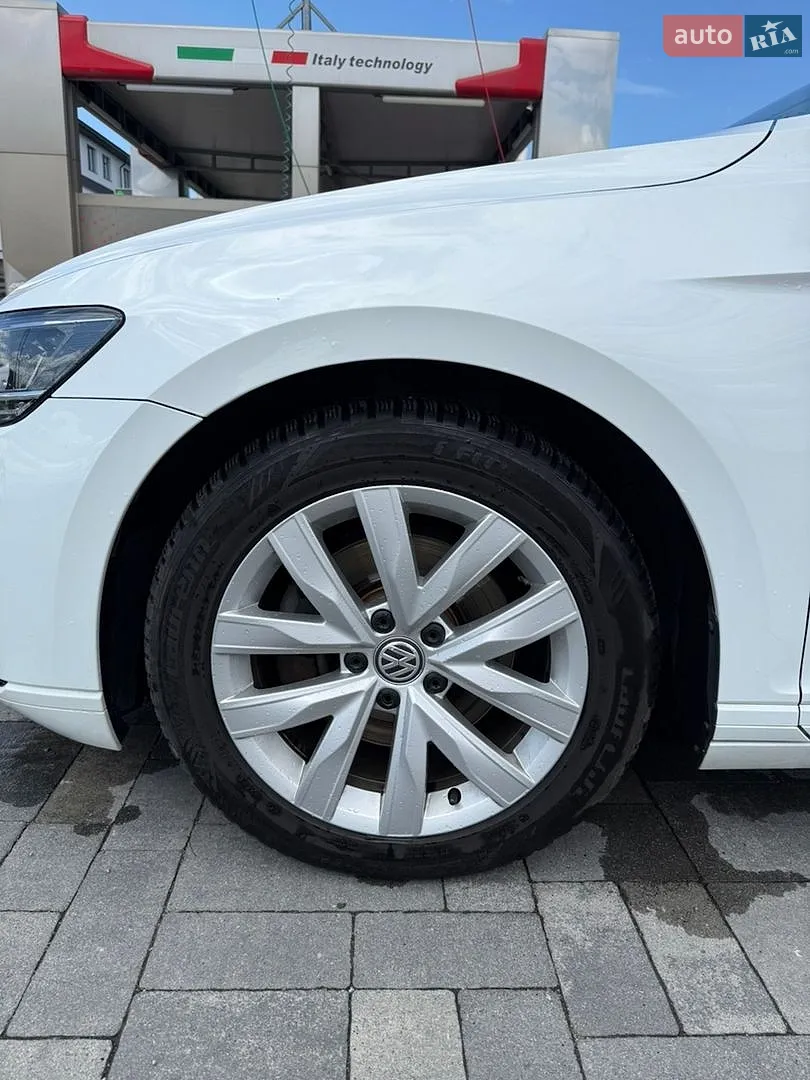2019 Volkswagen Passat - мініатюра 23