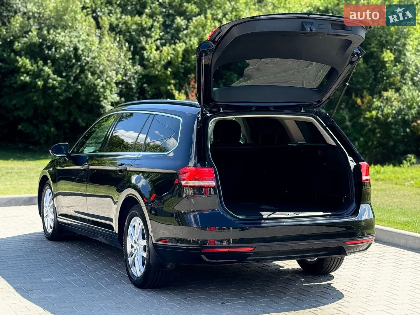 2019 Volkswagen Passat - мініатюра 19