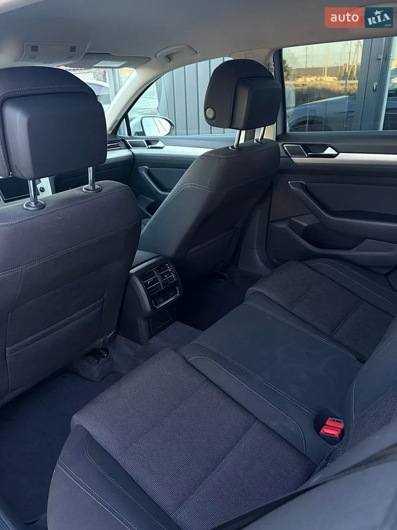 2015 Volkswagen Passat - мініатюра 19