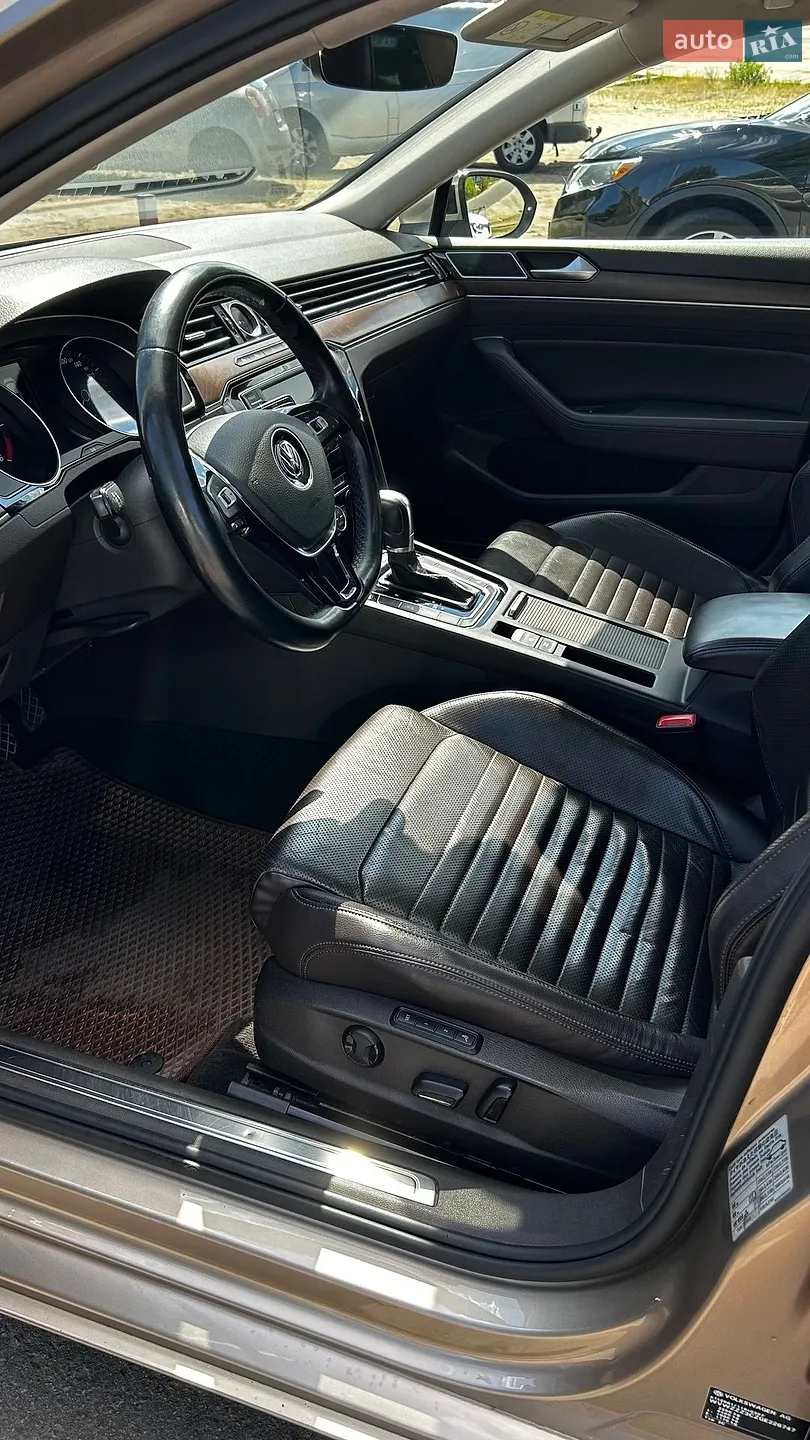 2016 Volkswagen Passat - мініатюра 6