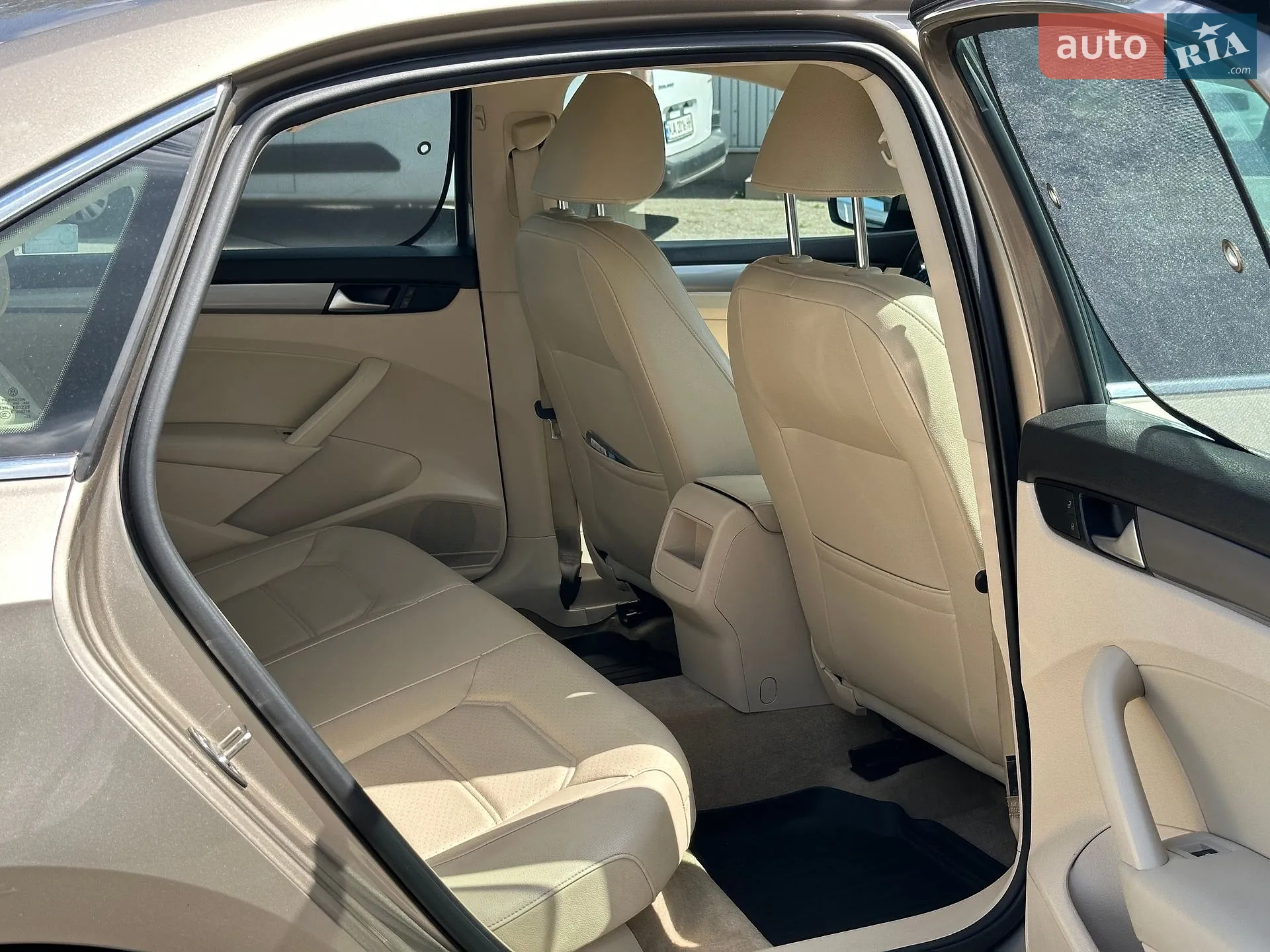 2015 Volkswagen Passat - мініатюра 26