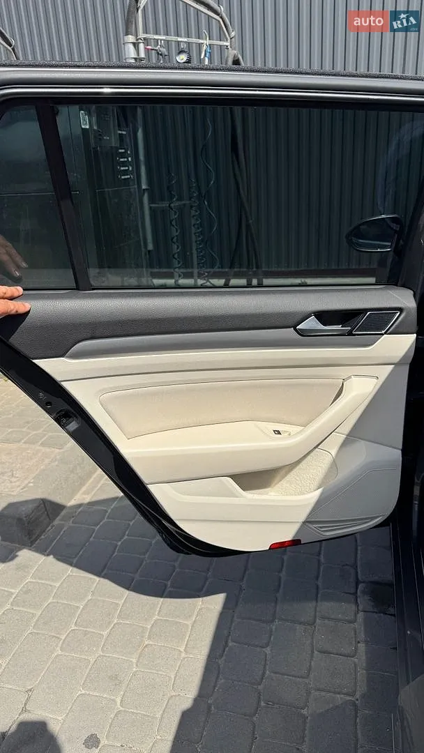 2017 Volkswagen Passat - мініатюра 30