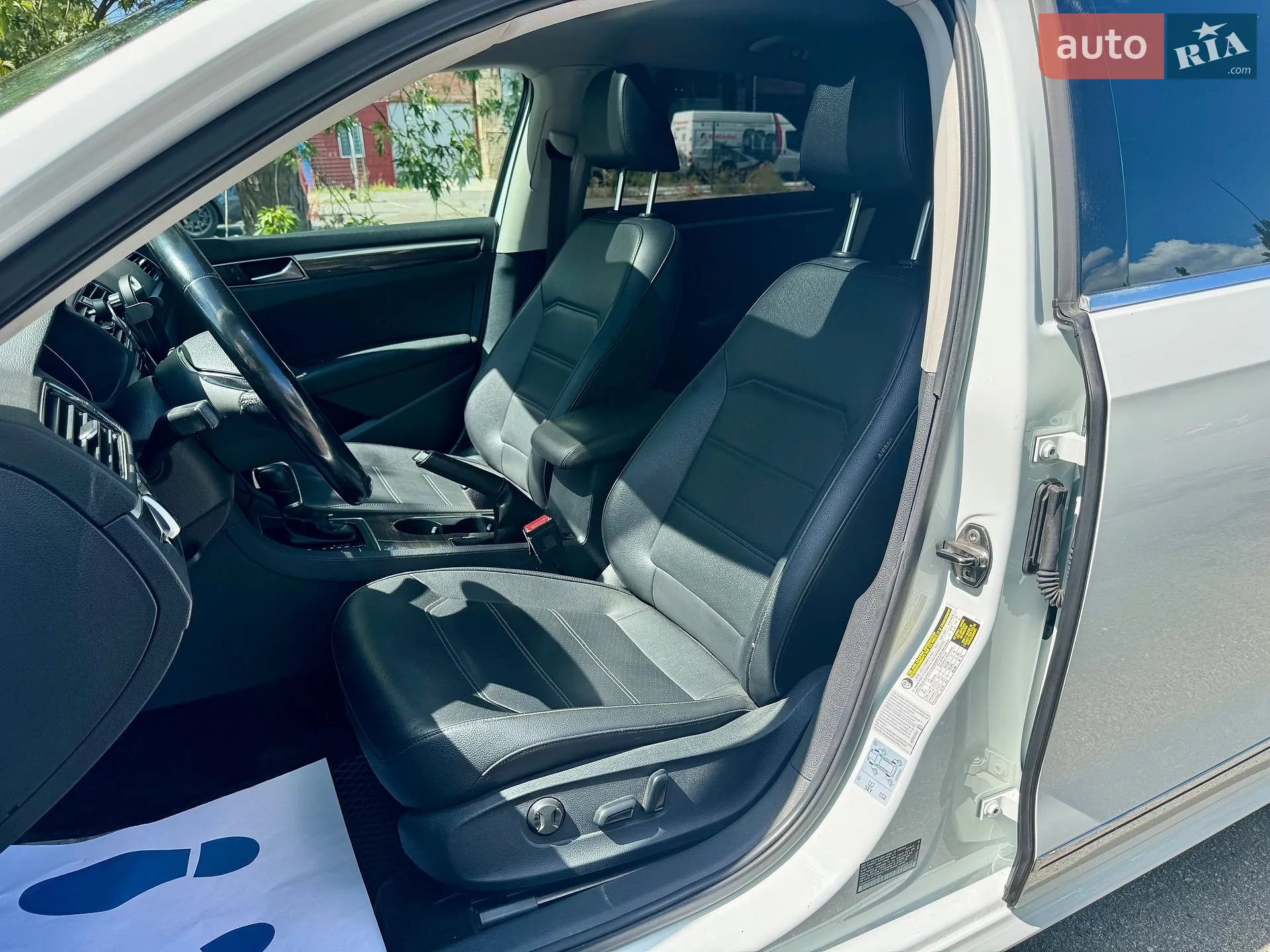 2016 Volkswagen Passat - мініатюра 17