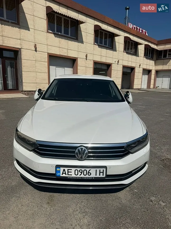 2017 Volkswagen Passat - мініатюра 34