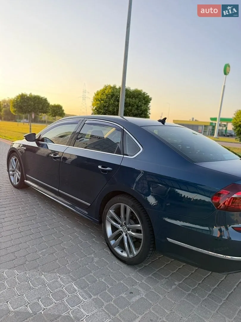 2018 Volkswagen Passat - мініатюра 10