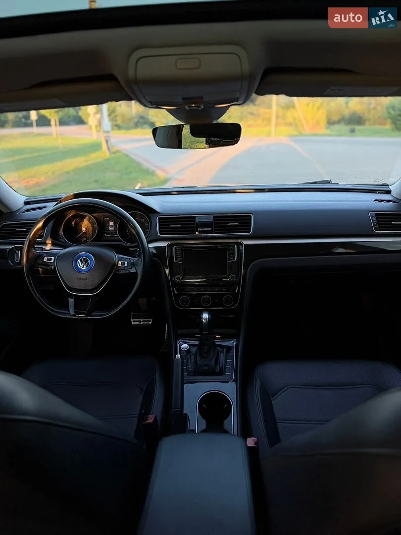 2018 Volkswagen Passat - мініатюра 41